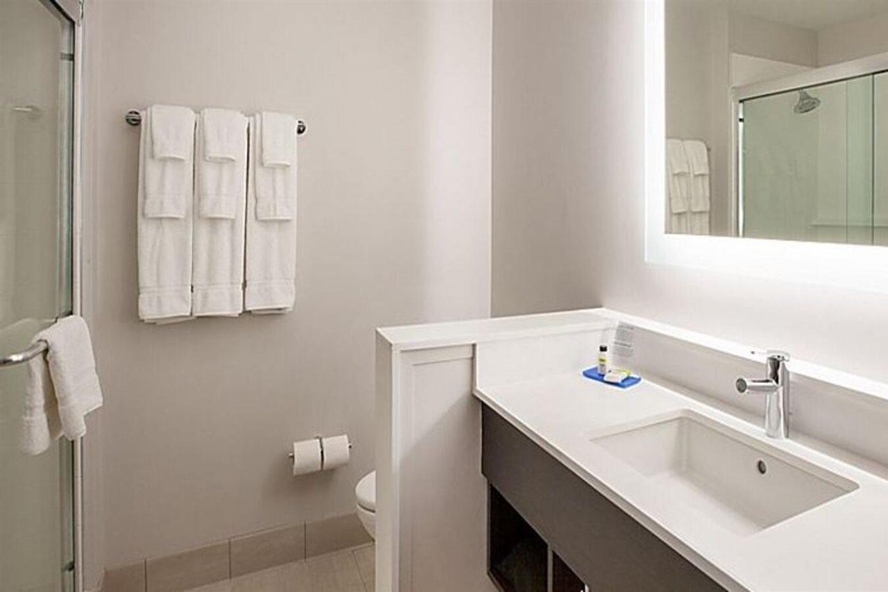 Holiday Inn Express & Suites Tuscaloosa East By Ihg Extérieur photo